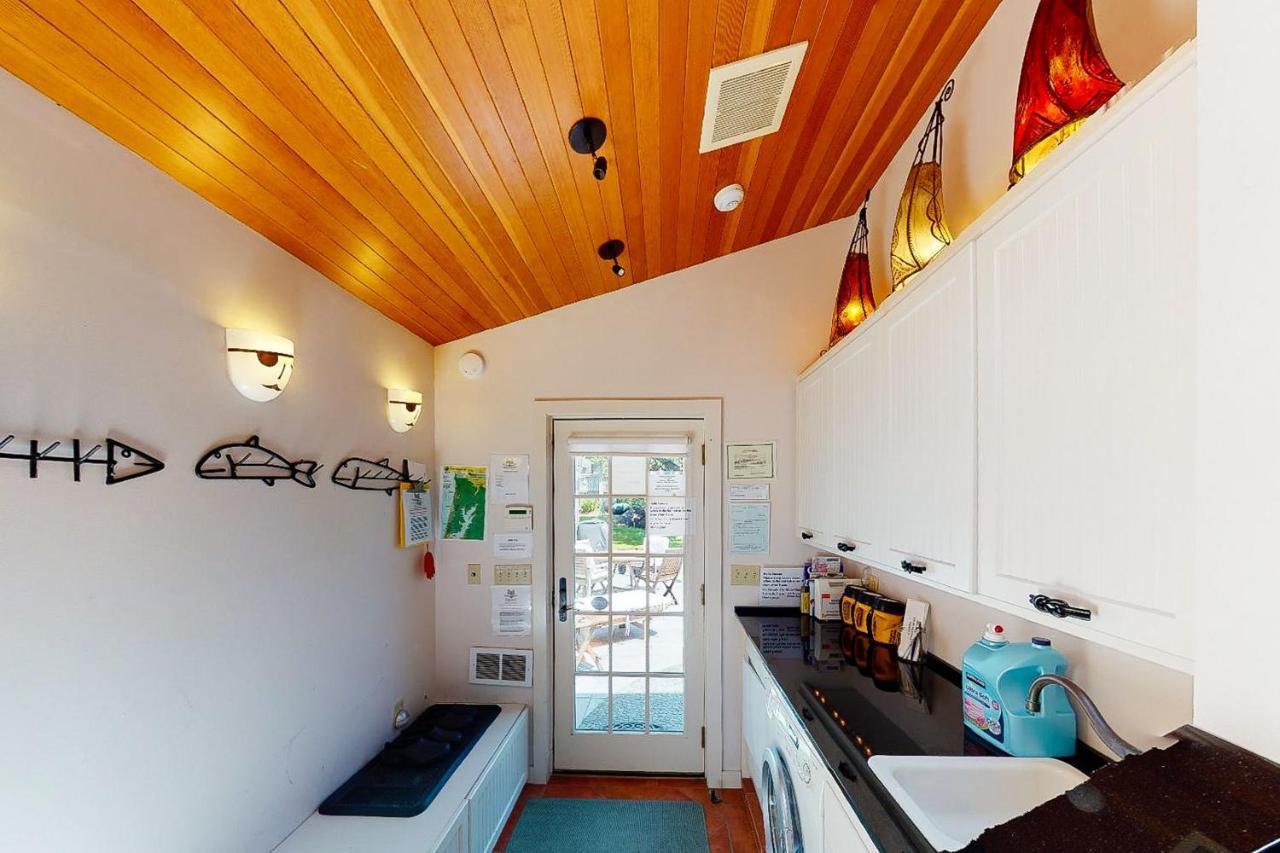 Wecoma Creekside Villa Lincoln City Exterior foto